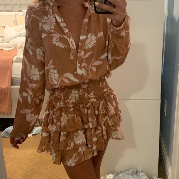 Dresses & Skirts - Button up summery dress/cover up